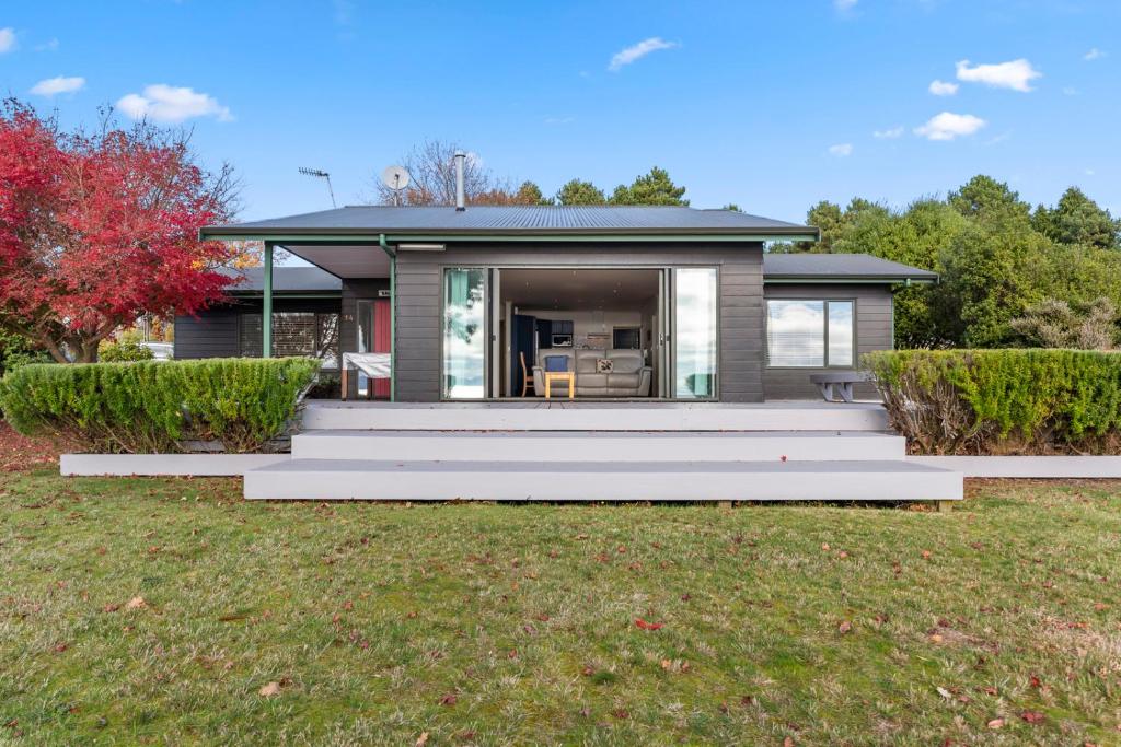 Waitetoko Waterfront - Waitetoko Holiday Home, Turangi