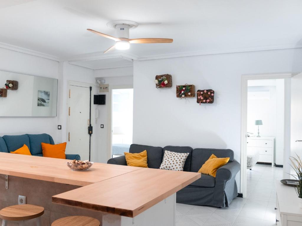 Riverside Apartment in Triana, Sevilla