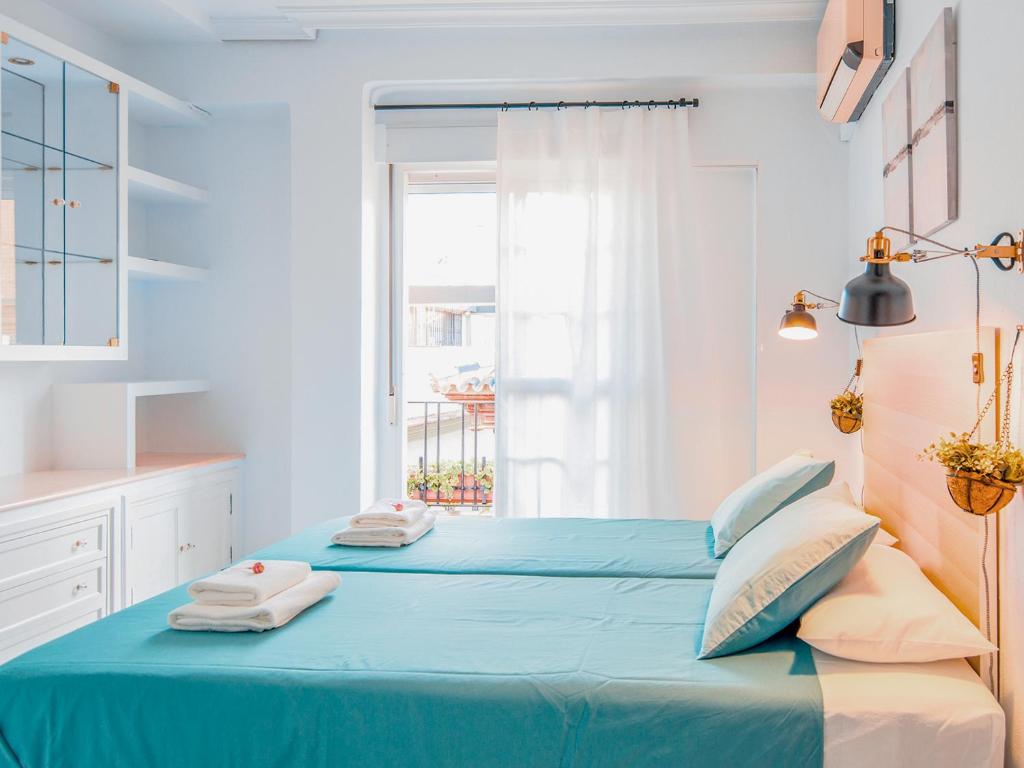 Triana Riverside & Home Cinema - 3