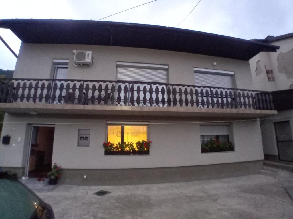 Apartman Halida, Visoko