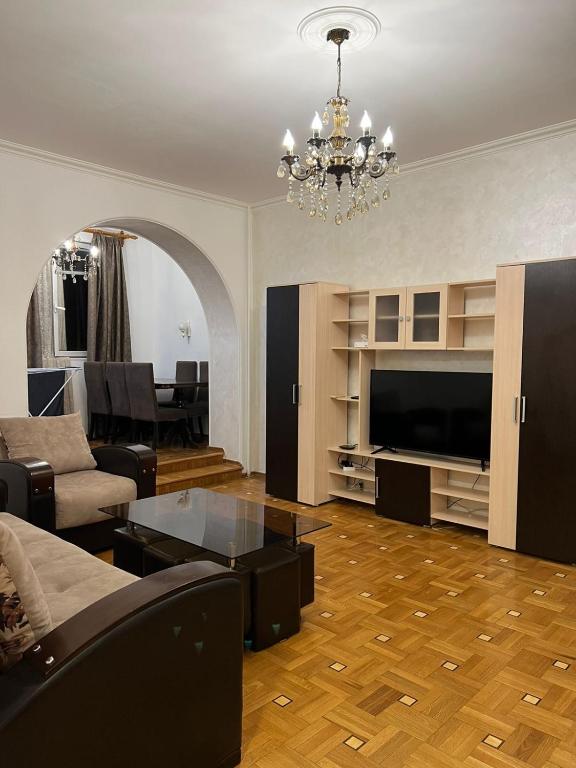 Apartment in Yerevan on Sayat Nova Street, Jerevan