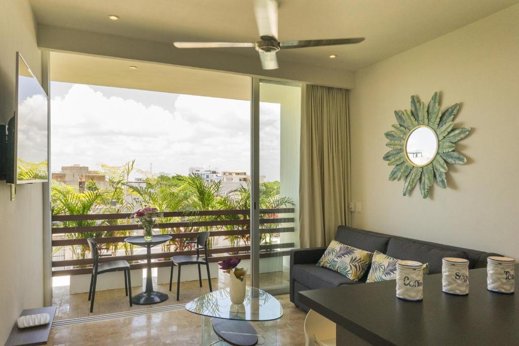 Tropic Playa Apartments - 3