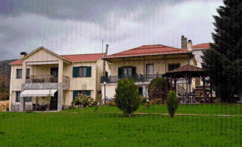 Guesthouse Paralimnia — Hotel in Kalivia (Kardhitsa)