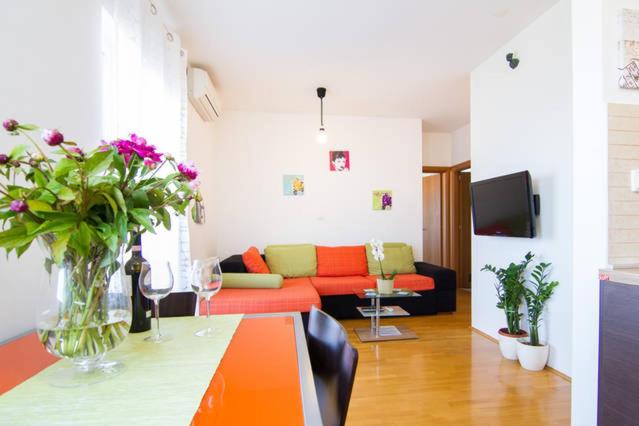 Home 4 you. Hom 4. Home shopping club. Stay inn-apartments on koghbatsi 16. Логотип хоум тач.