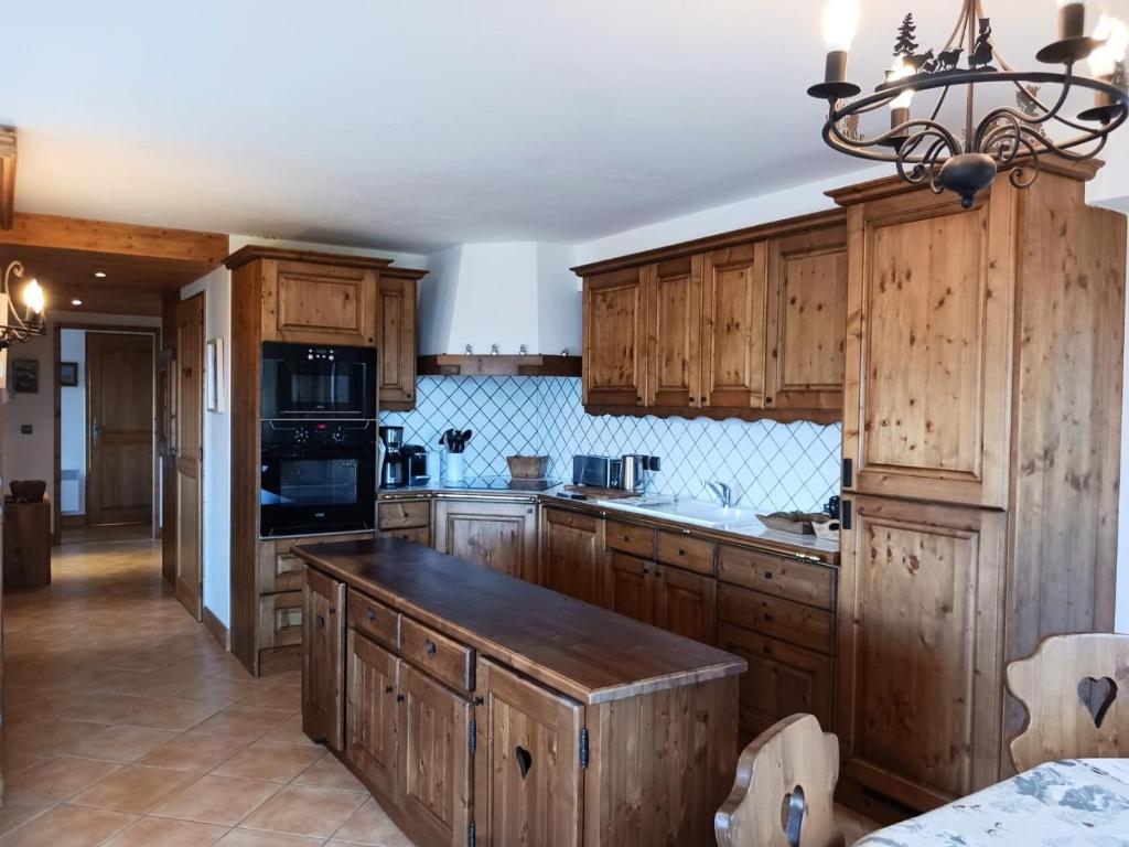 Résidence L'iseran - Spacieux 4 pièces, pieds des pistes, résidence haut de gamme avec piscine, vue splendide sur le Mont Blanc et terrasse Ouest. MAE-8921 - 3