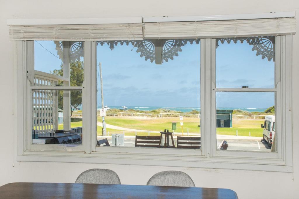 Docs Cottage - Ocean Views, Lancelin