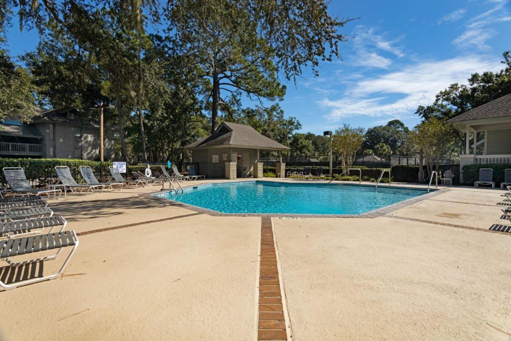 Complex Pool, Family Getaway, Golf, Hilton Head Island