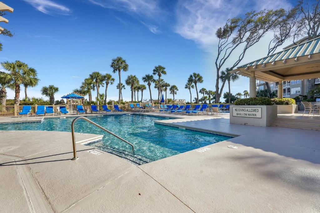 Oceanfront, Large Suites, Free Bikes, Hilton Head Island