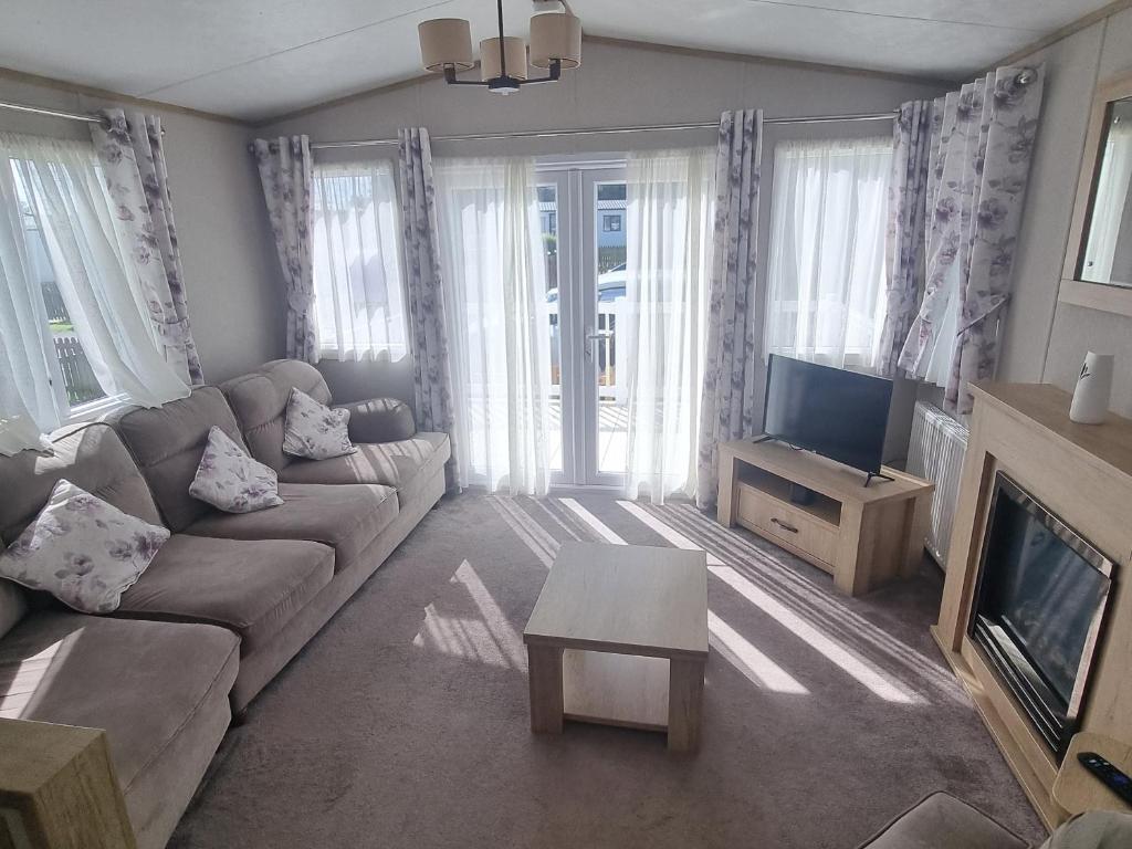 714 Unity Beach, Brean photo 2