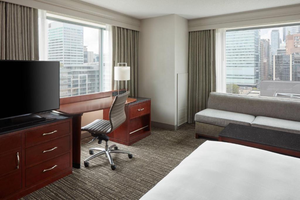 Toronto Marriott Downtown at CF Toronto Eaton Centre Additional