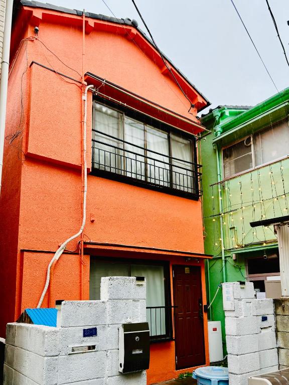 Green & Orange House - Economic APT in Tokyo Tranquil Block, with Direct Access to Ginza & Akihabara