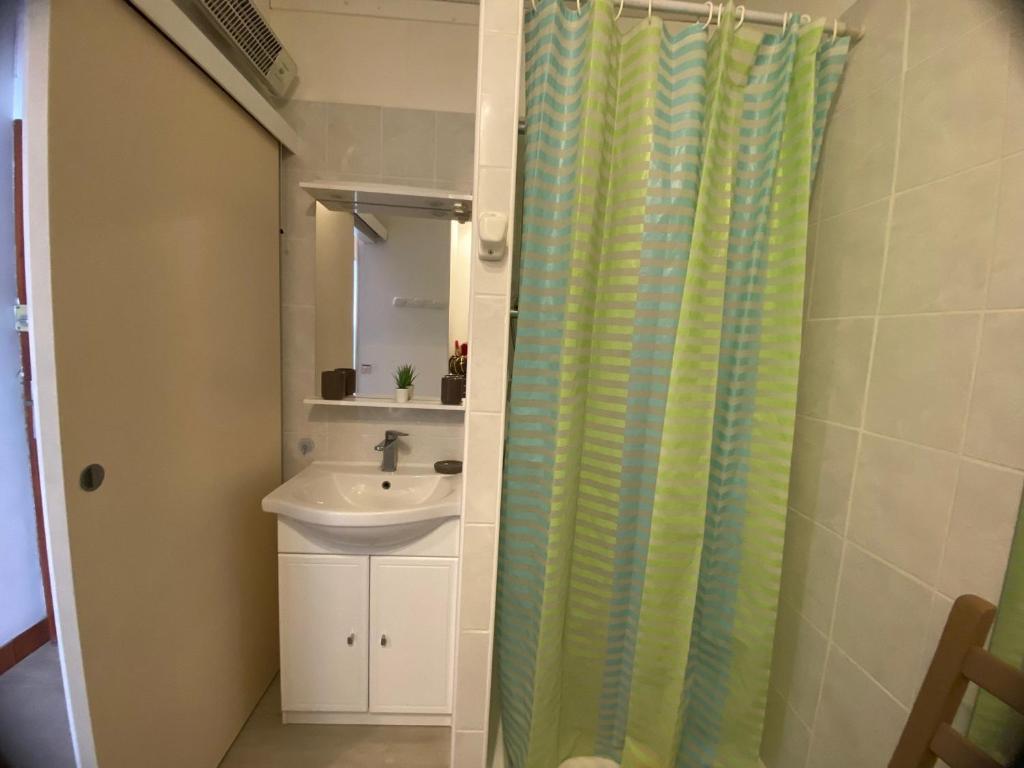 Mini-studio à Balaruc-les-Bains avec vue paisible, proche thermes - FR-1-503-176 - 3
