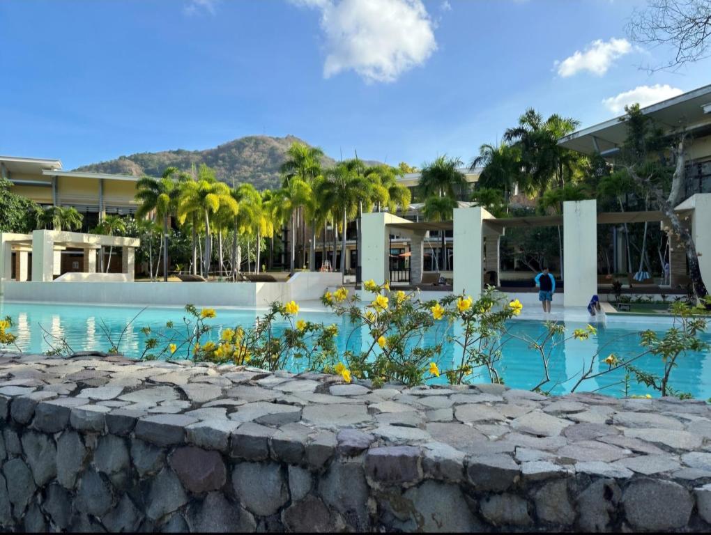 Tropical Escape at Pico De Loro