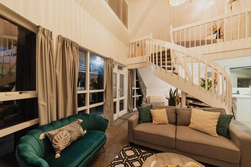 Gateway to the Southern Alps, Christchurch