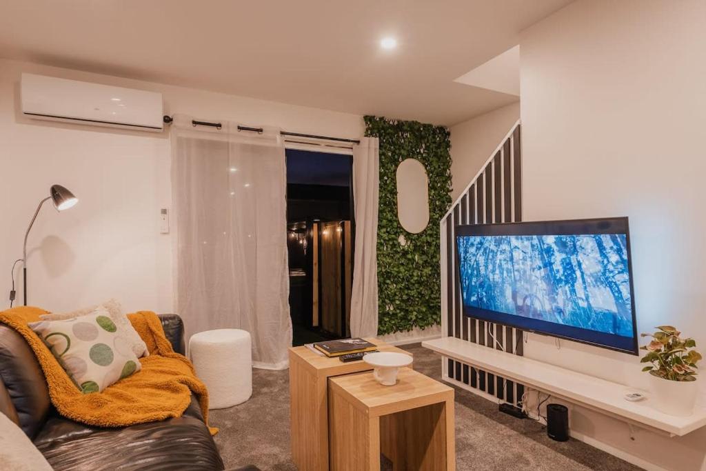 Where Home Meets Serenity in Christchurch, Christchurch