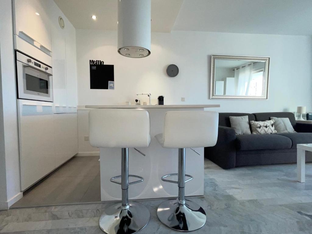 PGH N37 - Studio Vue Mer et Port, 8eme étage, Parking Privé - 3