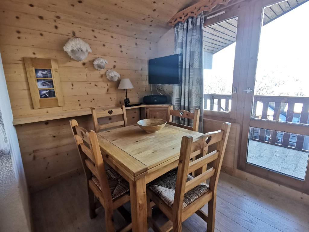 Charmant appartement à Méribel, 1 chambre, au pied des pistes, équipé et confortable - FR-1-355-32 - 2