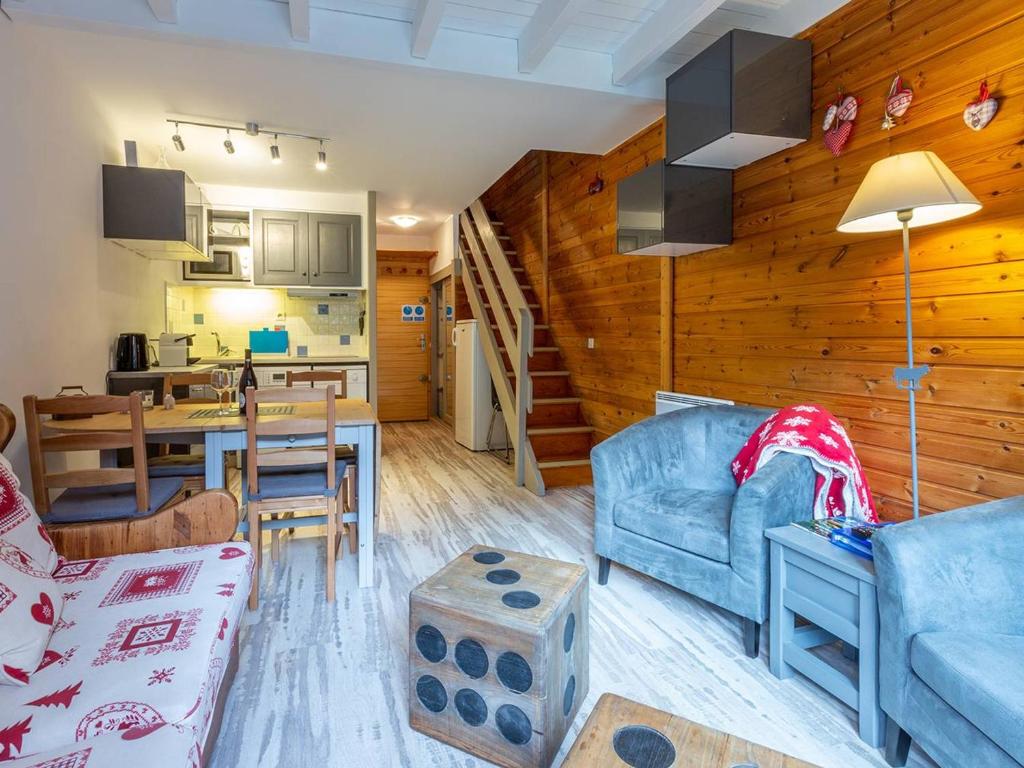Charmant Duplex 6 Pers, Proche Pistes, Esprit Chalet, Sud-Ouest, Balcon, WiFi, Méribel - FR-1-355-130 - 2