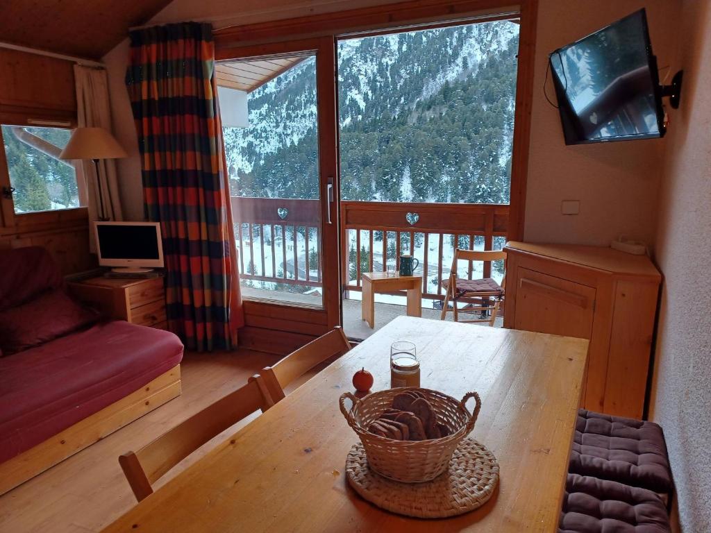 Appartement convivial à Méribel avec accès aux pistes et balcon - FR-1-355-75 - 1
