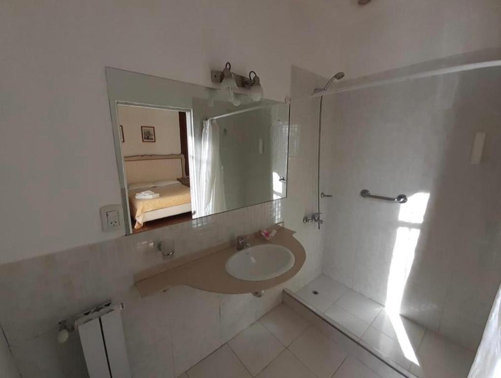 HOTEL LOURD MARY - 5