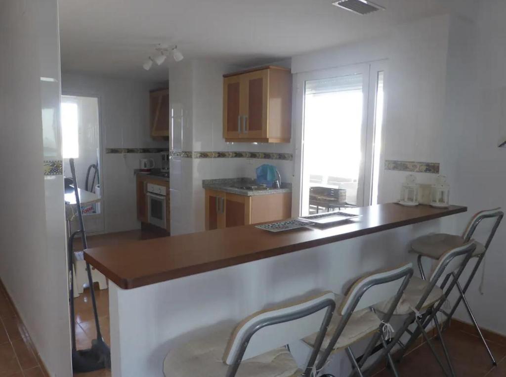 3Bed Penthouse Apt with Private Terrace & Balcony - 5