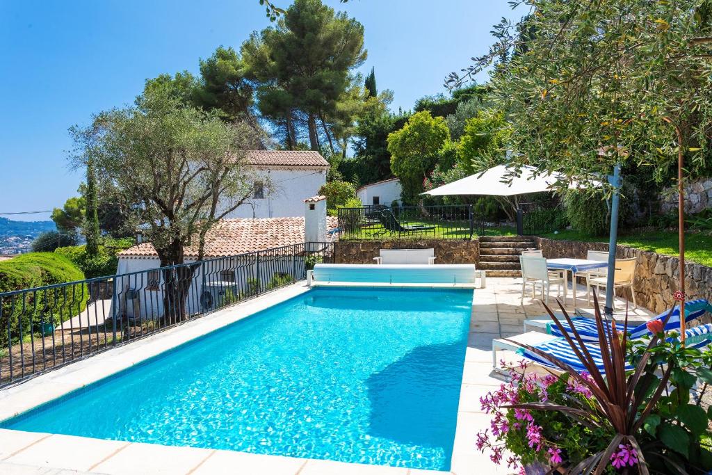 VILLA LA ROSERAIE VI4425 By Riviera Holiday Homes - 3
