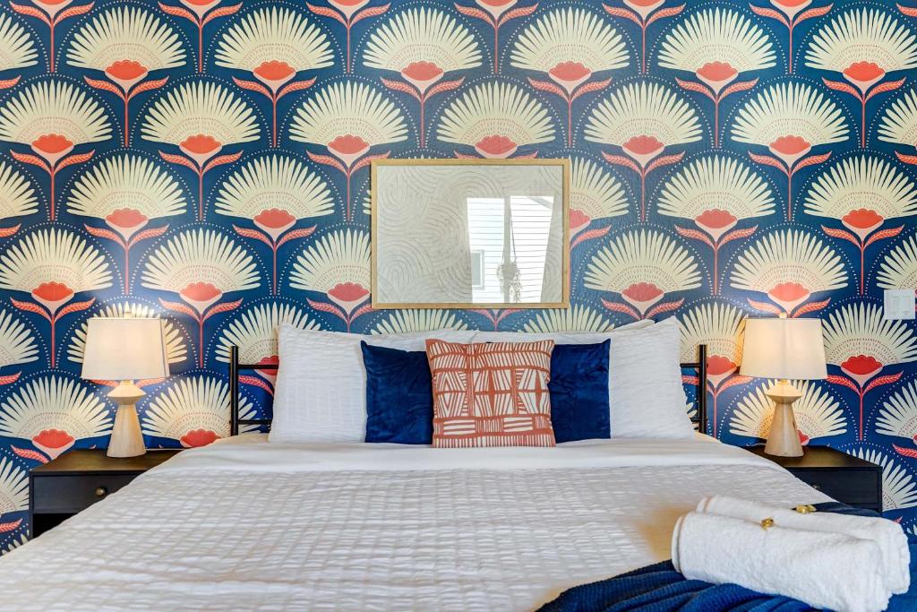 Starlink Station - Modern furnishings, w Fire Pit - Near Airport, Colorado Springs