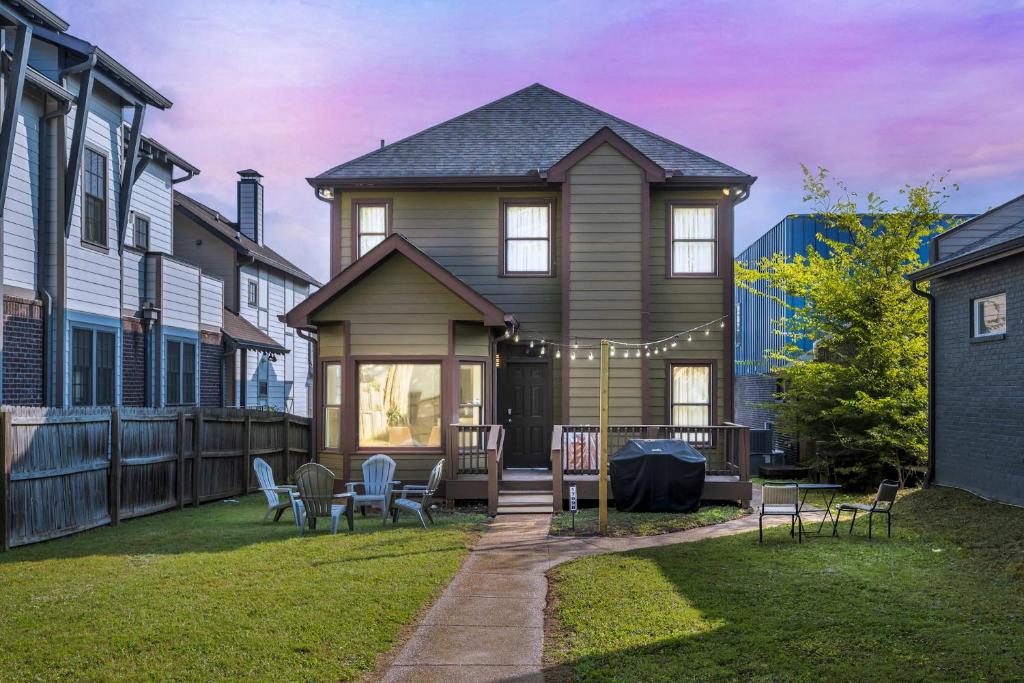 Spacious Germantown Home for Groups, Nashville