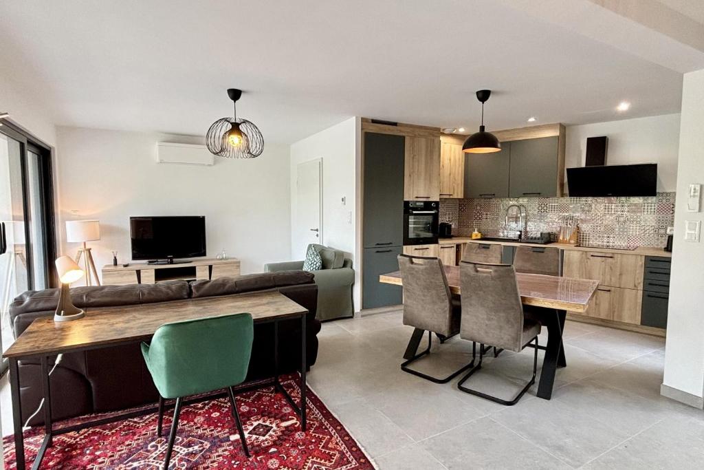 Designer flat with lovely terrace!, Eckbolsheim