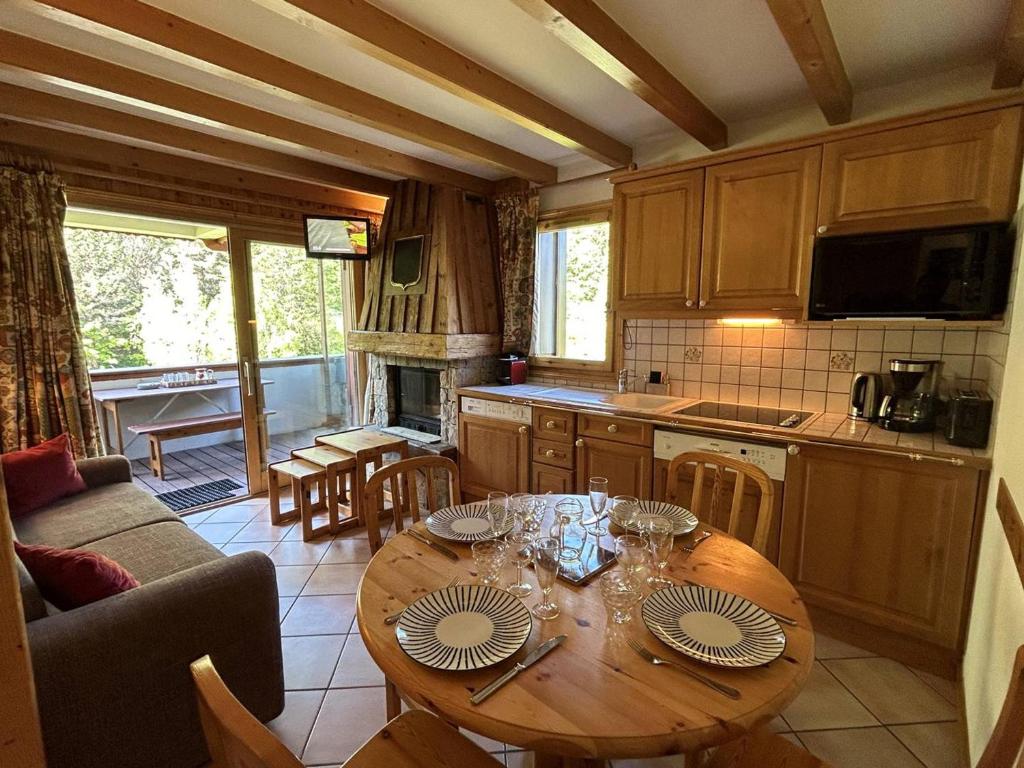 Appartement moderne 4 pers. à Méribel avec cuisine équipée, TV et balcon - FR-1-355-264 - 1