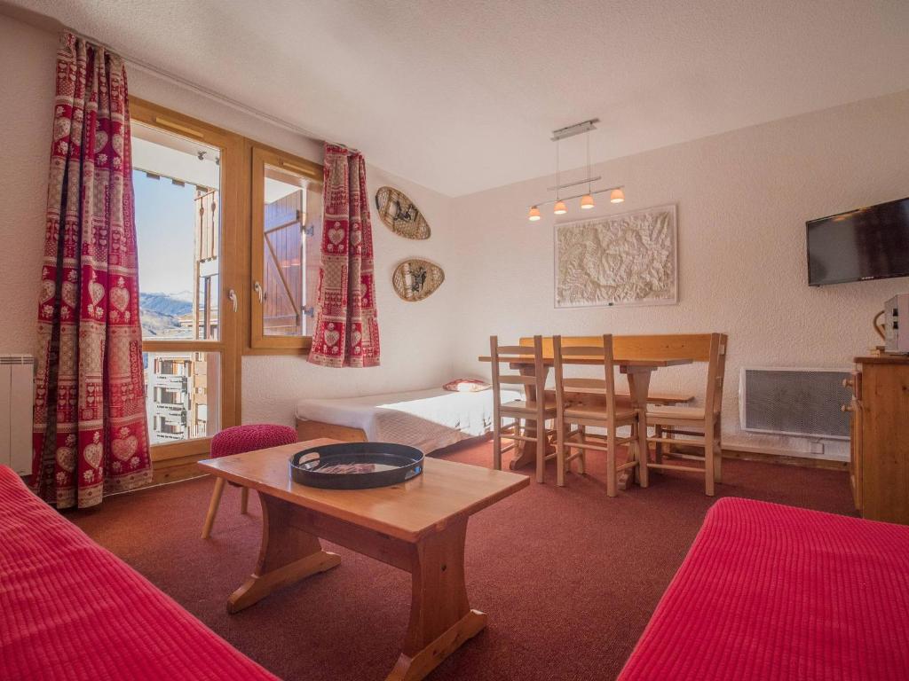Valmorel: 2 Pièces au Pied des Pistes, Balcon, Cuisine équipée - FR-1-356-513 - 2