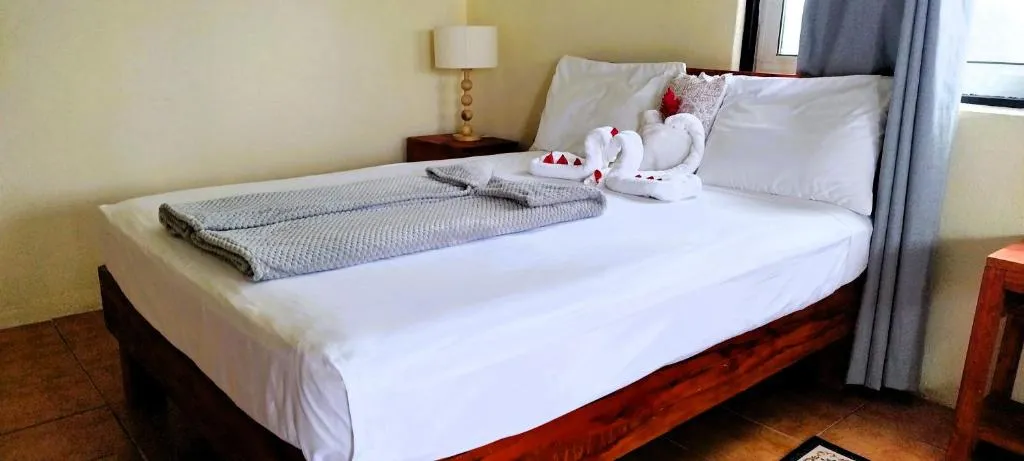 Toafa Lodge - 'Eua Island, hotel in ‘Ohonua