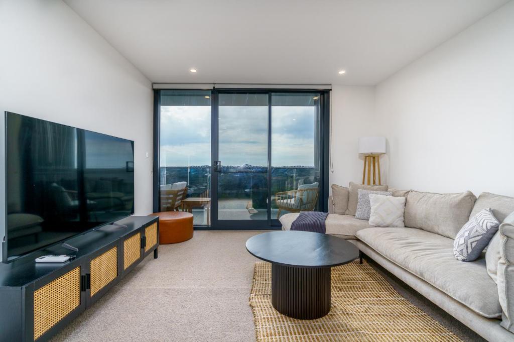 Urban Apt in Phillip 9mins to Canberra Hospital - Hosted by Canstay, Phillip