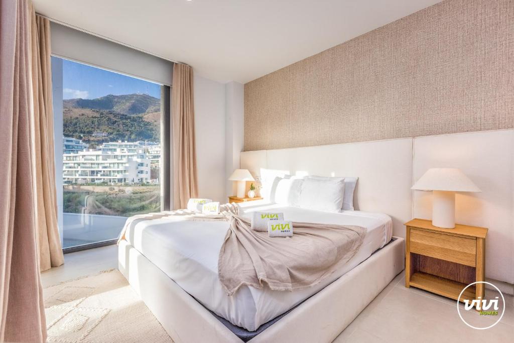 ViVi Homes - Terra Higueron Luxury, Terrace & Pool - 4