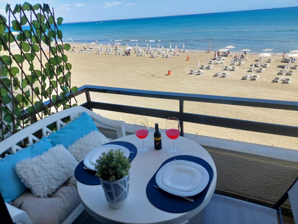 JUST on the beach Makenzy Studio, Scala