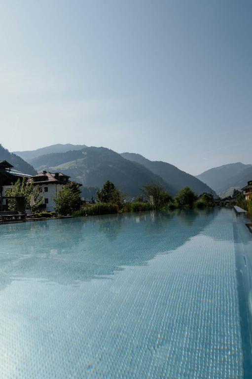 Swimming pool, Hotel Nesslerhof in Grossarl