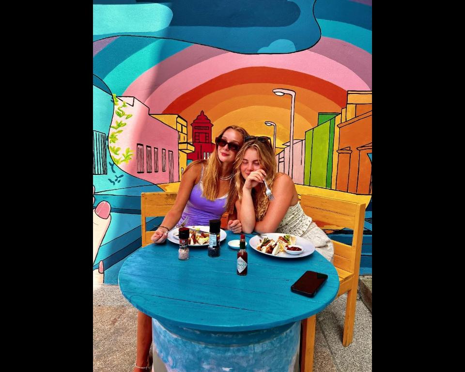 The Hangout Hostel Ao Nang, pláž