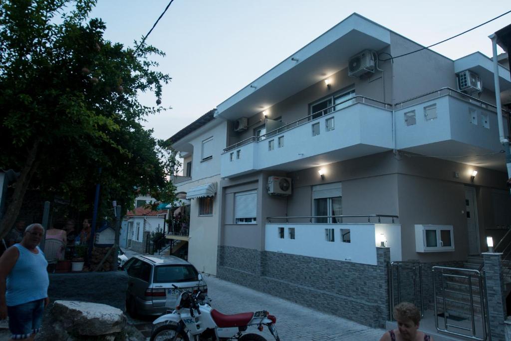 Green View Apartments photo
