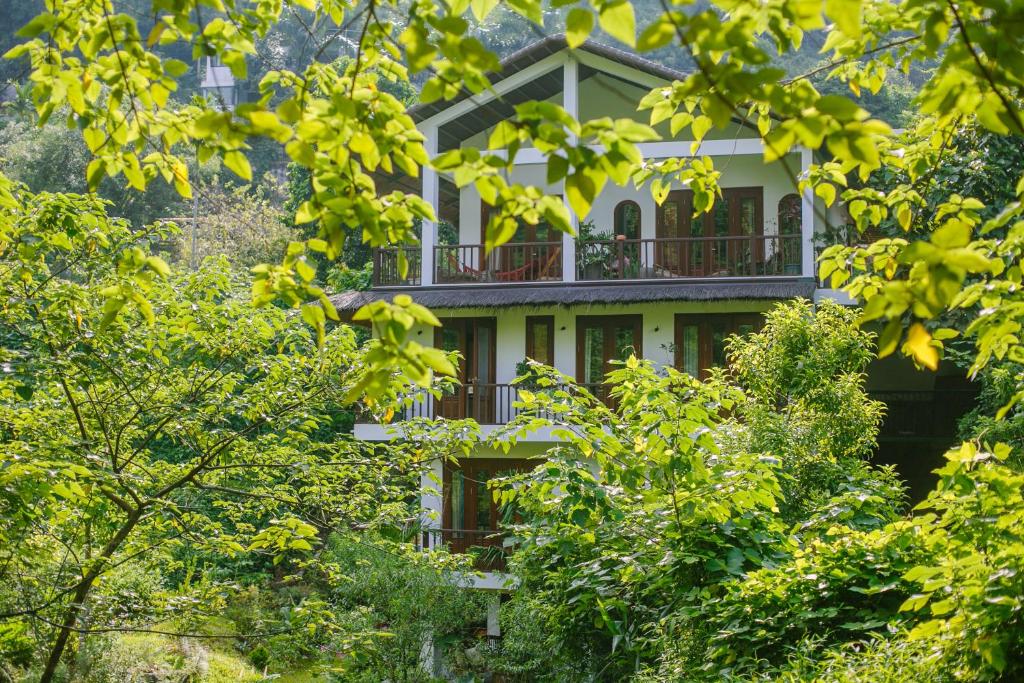 Leela House, near Bavi, Hanoi, Mountain view, Riverside, Tien Xuan