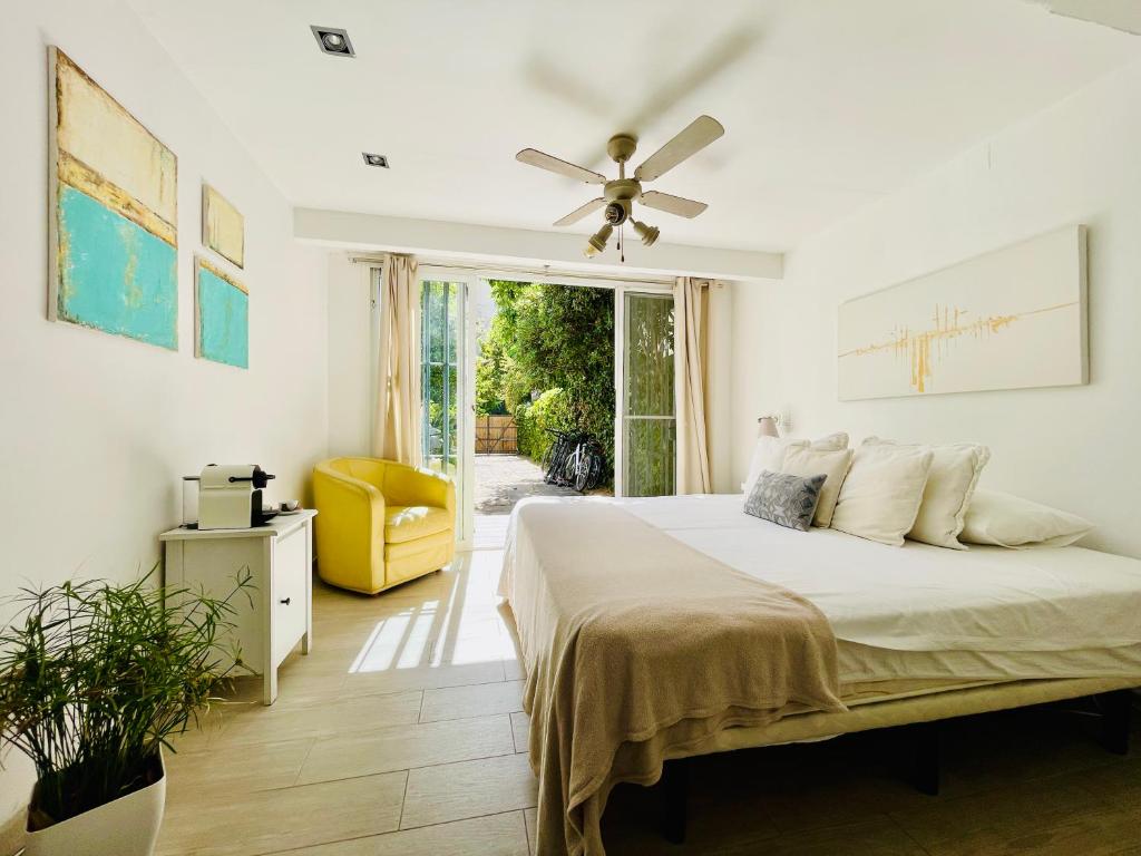 SuperHosts Suites Estepona - 1