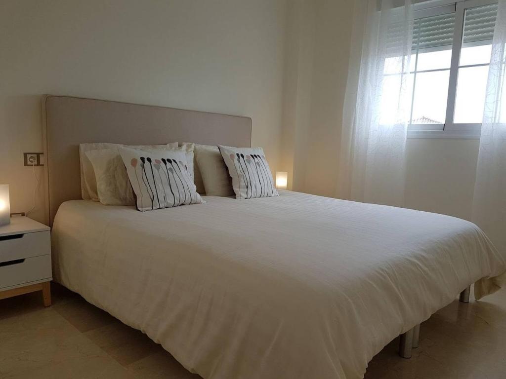 Top Floor Apt Close To Duquesa - 5