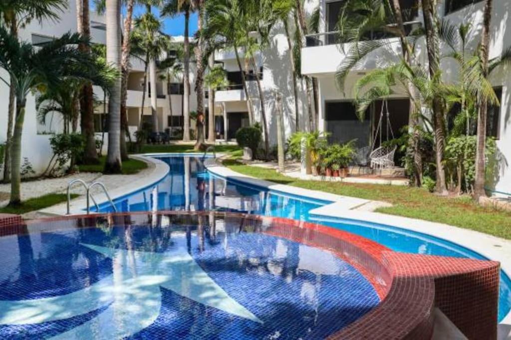 Lovely 2 Bdrm Condo in Gated Community & Pool View - 2