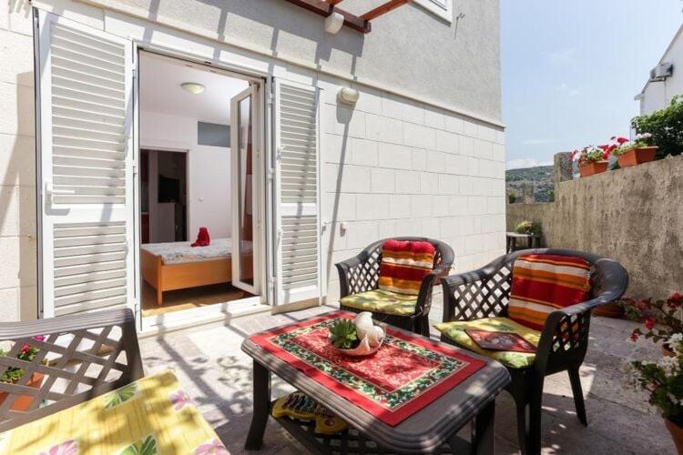 Apartments Pojko - Standard One-Bedroom Apartment with Terrace Red, Dubrovník
