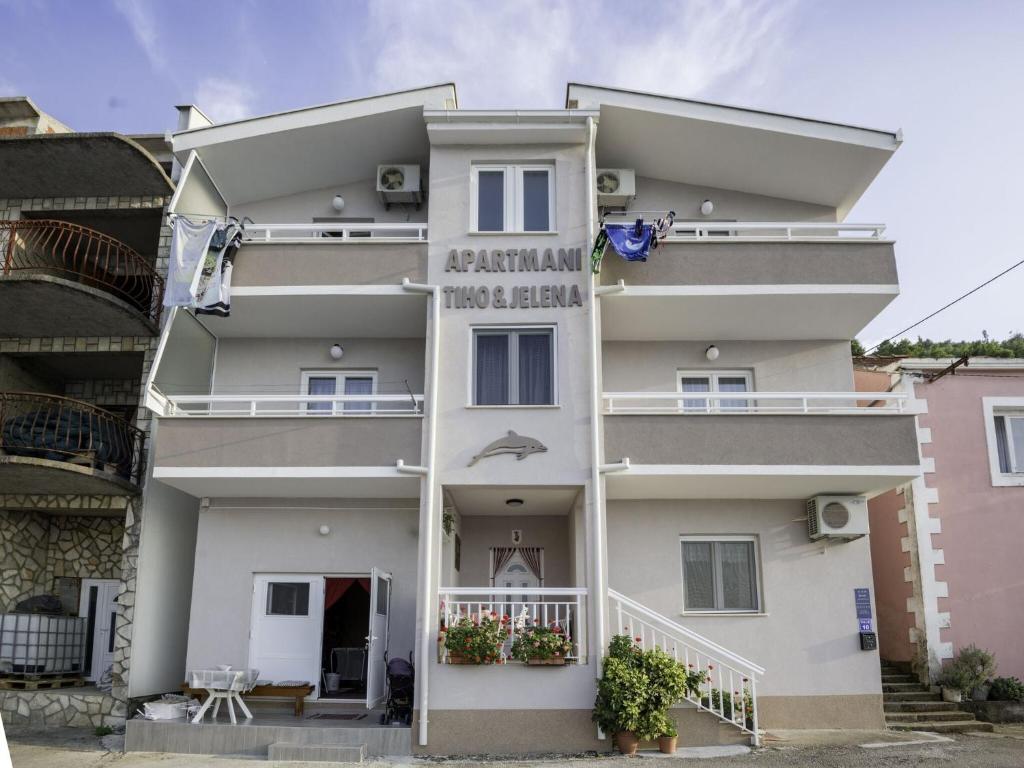 Apartments Tiho & Jelena- One Bedroom Apartment with Balcony and Sea View Maestral, Blace