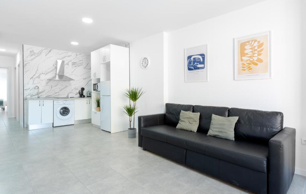 WintowinRentals Altamira Suites Alto, Малага