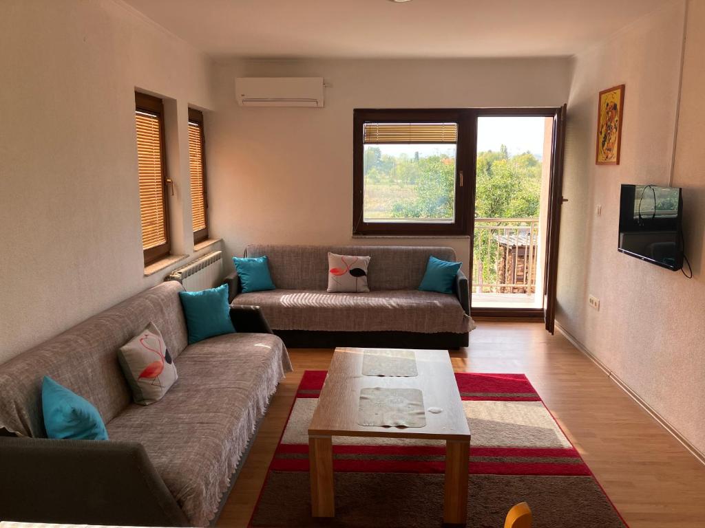 Cozy 2 bedroom apartment - 2