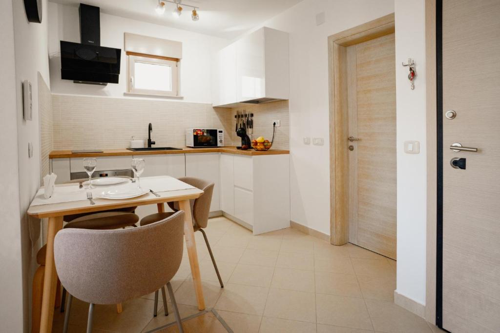 Montehome - 3