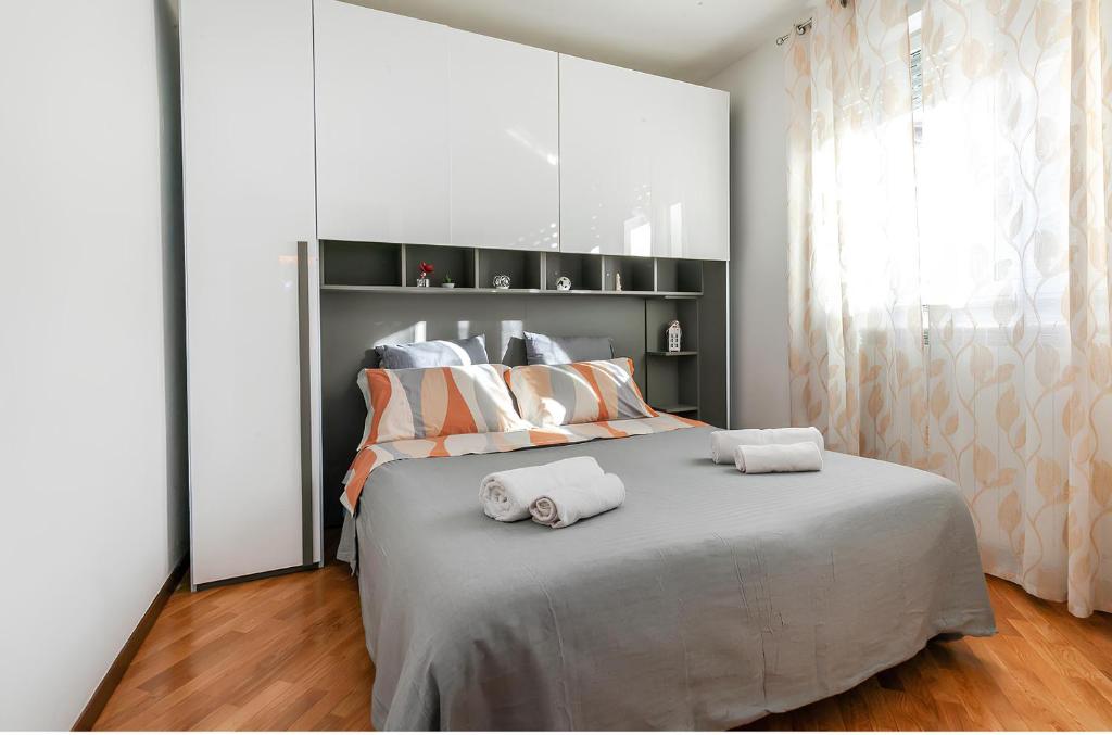 SUITE ISOLA-CENTRALE 15 MINUTI DAL DUOMO M5, Milan