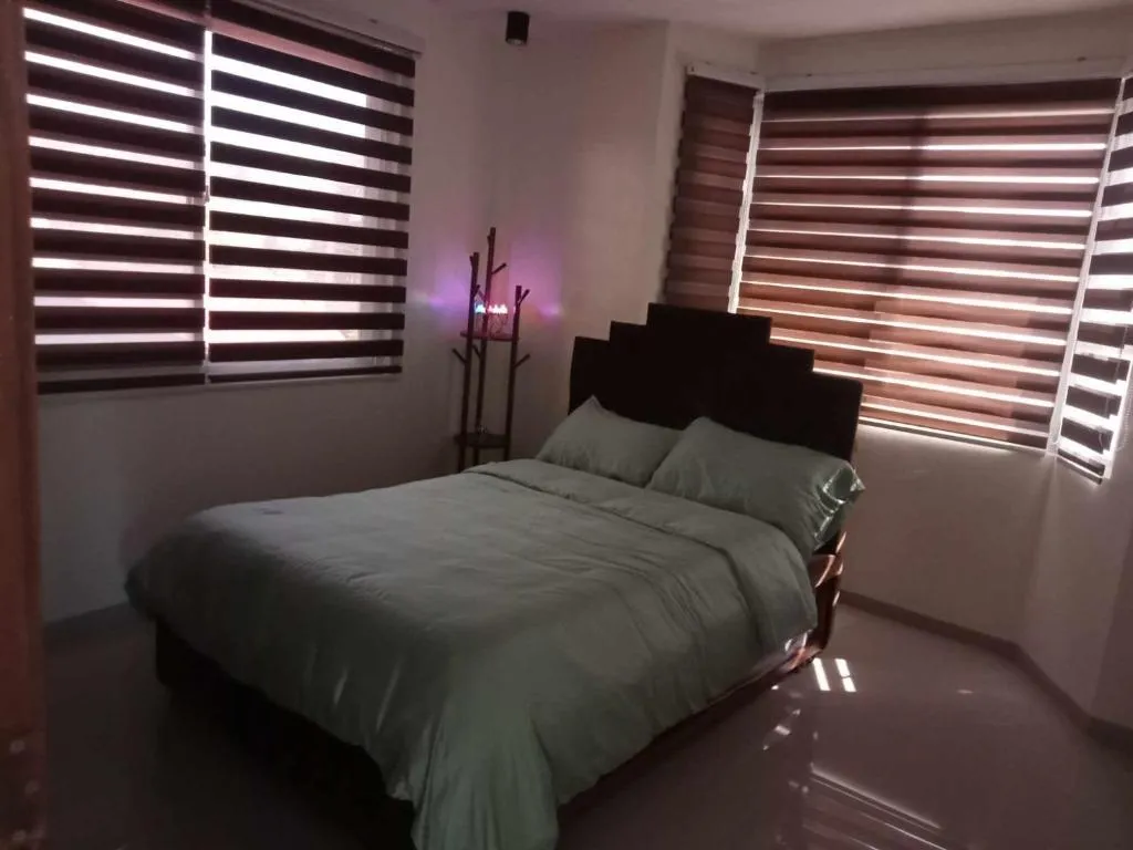 Dhadi Doodz Travellers Inn, hotel v destinaci San Agustin