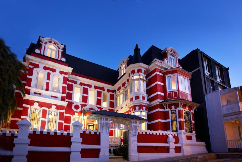 Palacio Astoreca — Hotel in Valparaiso